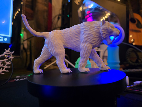 Säbelzahntiger figur deko - säbelzahntiger,